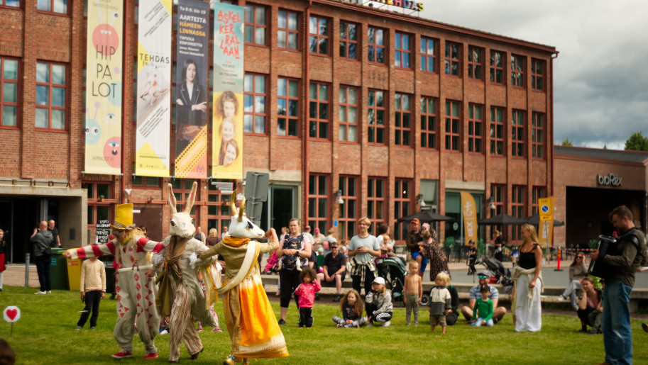 Lasten taidefestivaali Hippalot in picture Fauna Humana photo Jussi Lehtiö 2