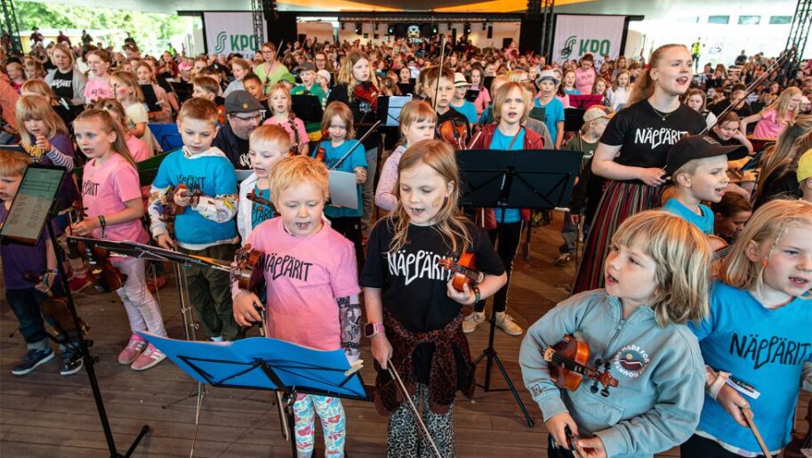 Kaustinen Folk Music Festival - Folkskandia photo Lauri Oino