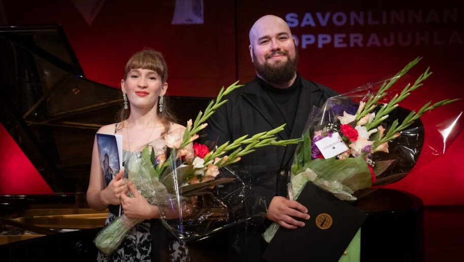 Savonlinnan Oopperajuhlat in picture Timo Mustakallio 2025 voittajat Elsa Angervo & Martin Iivarinen